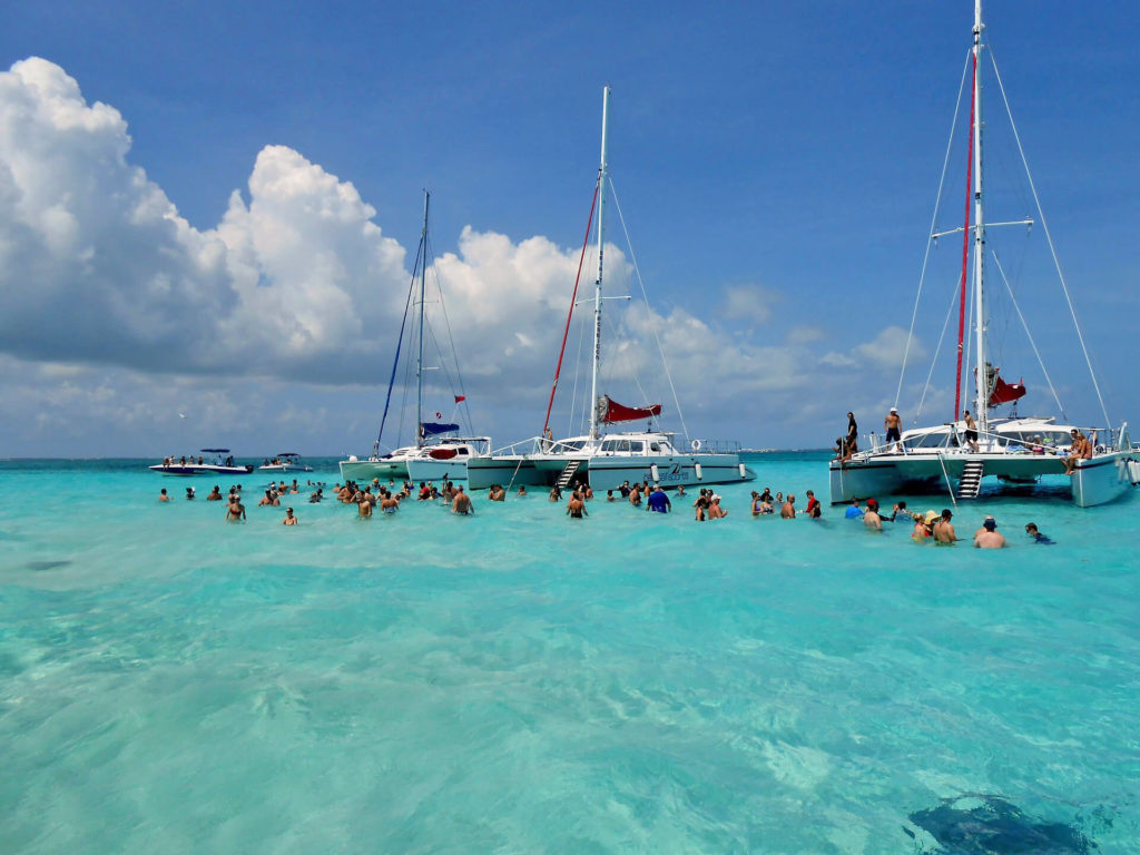 grand cayman yachts and snorkeling