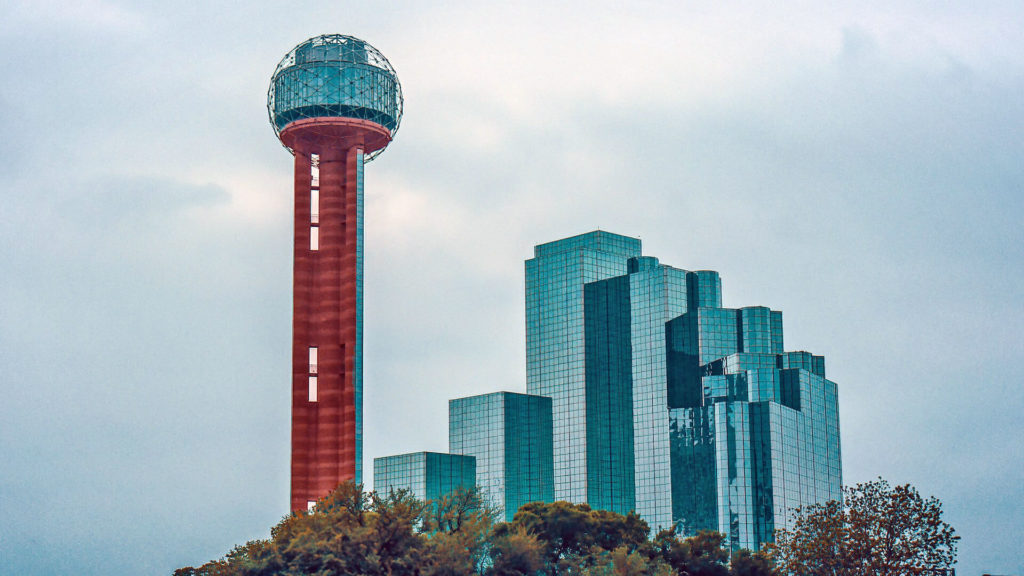 picture of Reunion tower in Dallas, TX