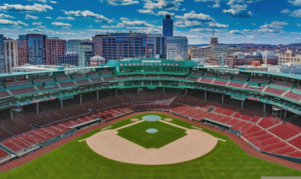 fenway prk baseball stadium in boston
