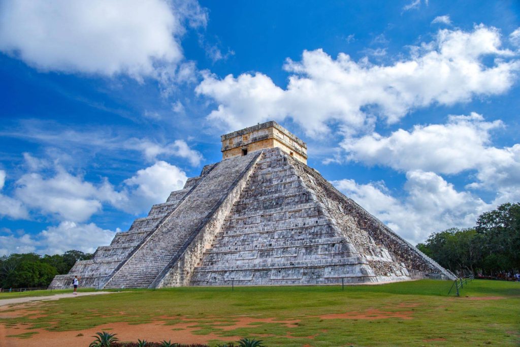 chichen itza mayan ruins in mexico